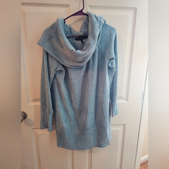 WHBM Chenille Off the Shoulder Sweater - Picture 5 of 5